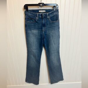 Levi's 725 High Rise Bootcut Jeans Size 27